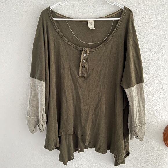 We the Free Linen Moss Green Star Henley Distressed Sweatshirt Sz M Shabby Chic - Picture 2 of 9